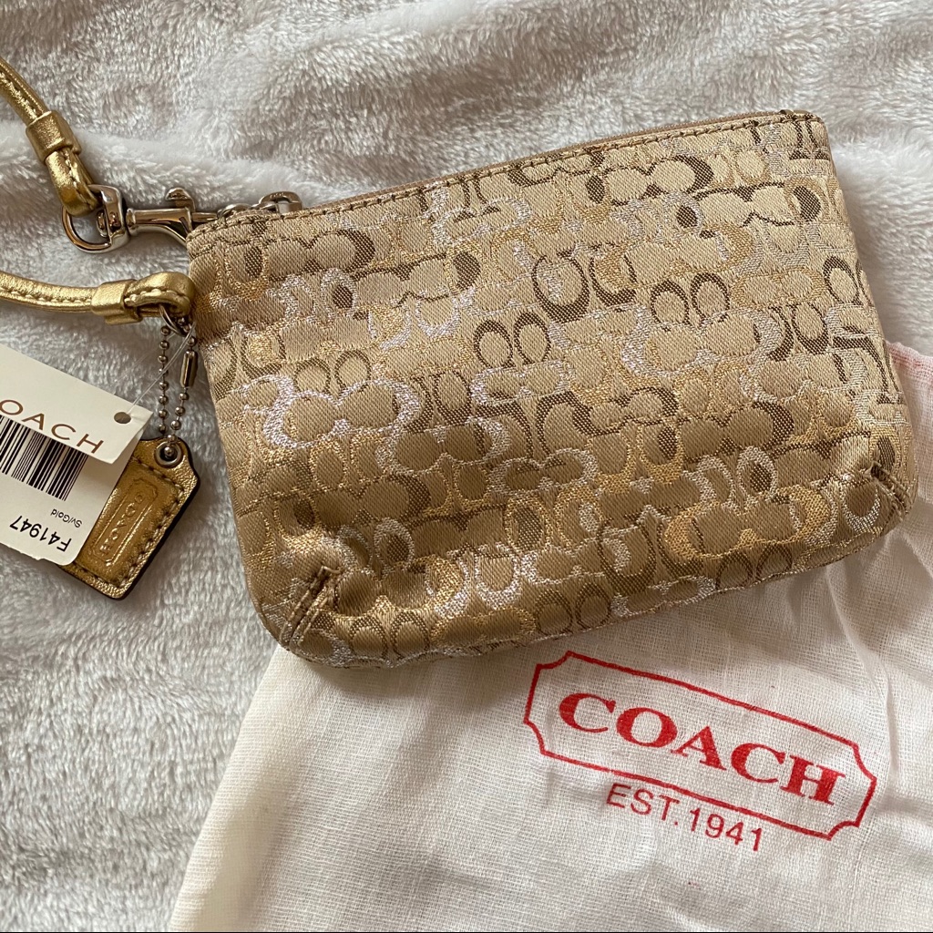 Coach Brand New Signature Wristlet